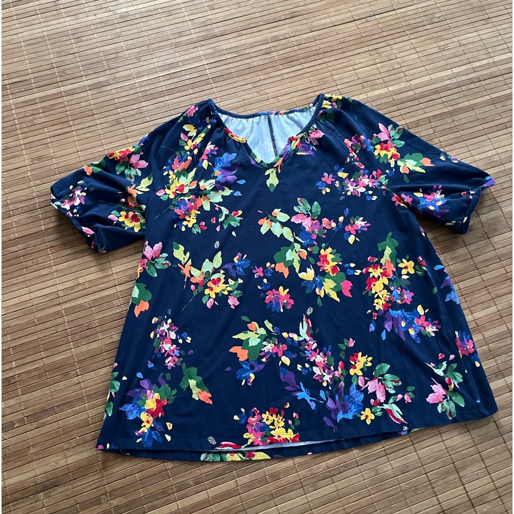 D & Co Large Floral Print Knit Top